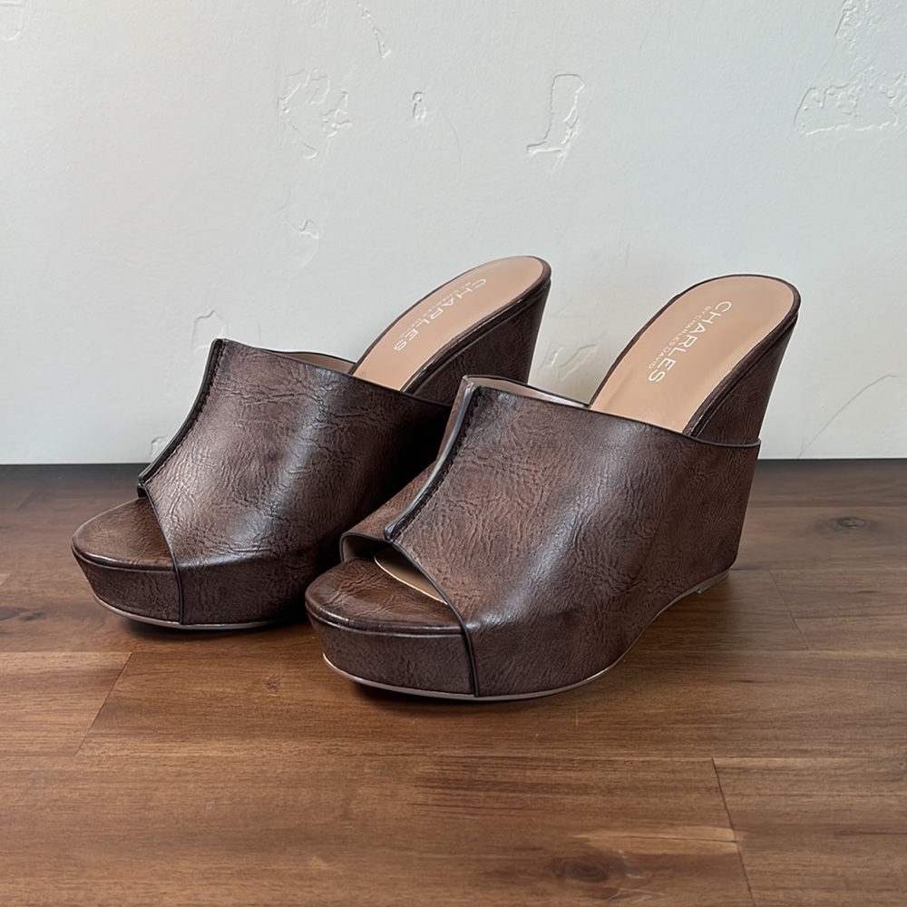 Brown Charles David Wedges